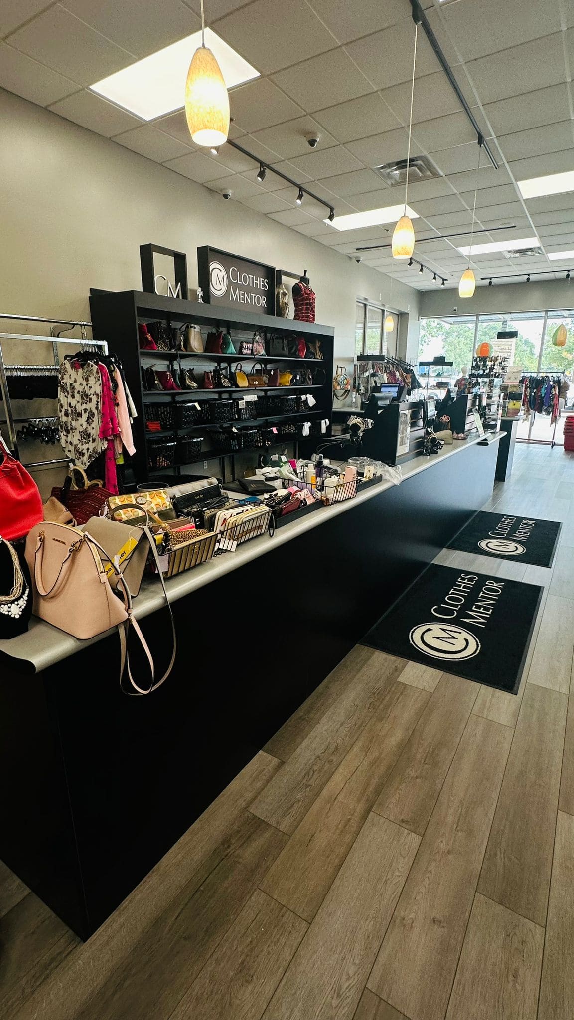 Avinya Clothing Store